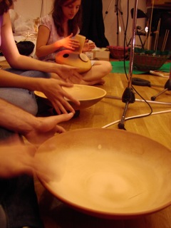 percussion terre cuite cloche et gong