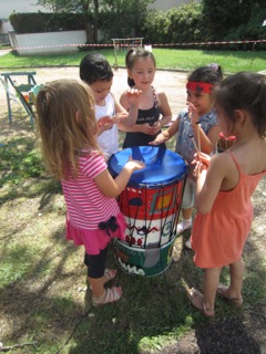 fabrication tambour de jardin avec enfant maternelle