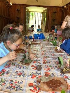 atelier modela au château d'Ainay le Vieil dans le Cher