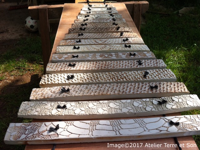 instrument de musique à percussion de plein air à suspendre