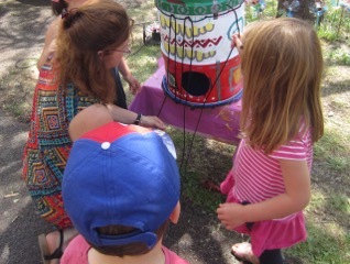 fabrication instrument de musique recyclage enfant de maternelle