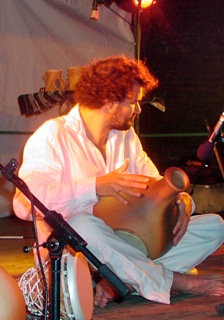 percussion udu drum en concert